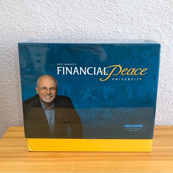 NIB Dave Ramsey’s Financial Peace University Kit - Picture 1 of 3